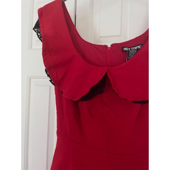 Hot Topic Red Black Lace Dress Stretchy Fit Flare Goth Punk Mini Small - Picture 6 of 7
